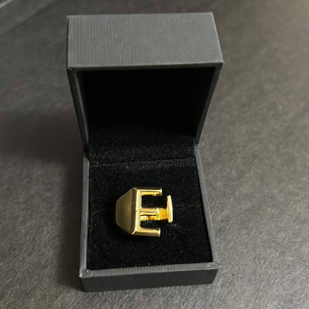 Initial ring - letter E - gold tone adjustable